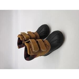 Gap - GUC - Boys Size 5T/6T - Winter Boots with Velcro Straps and Plaid Lining